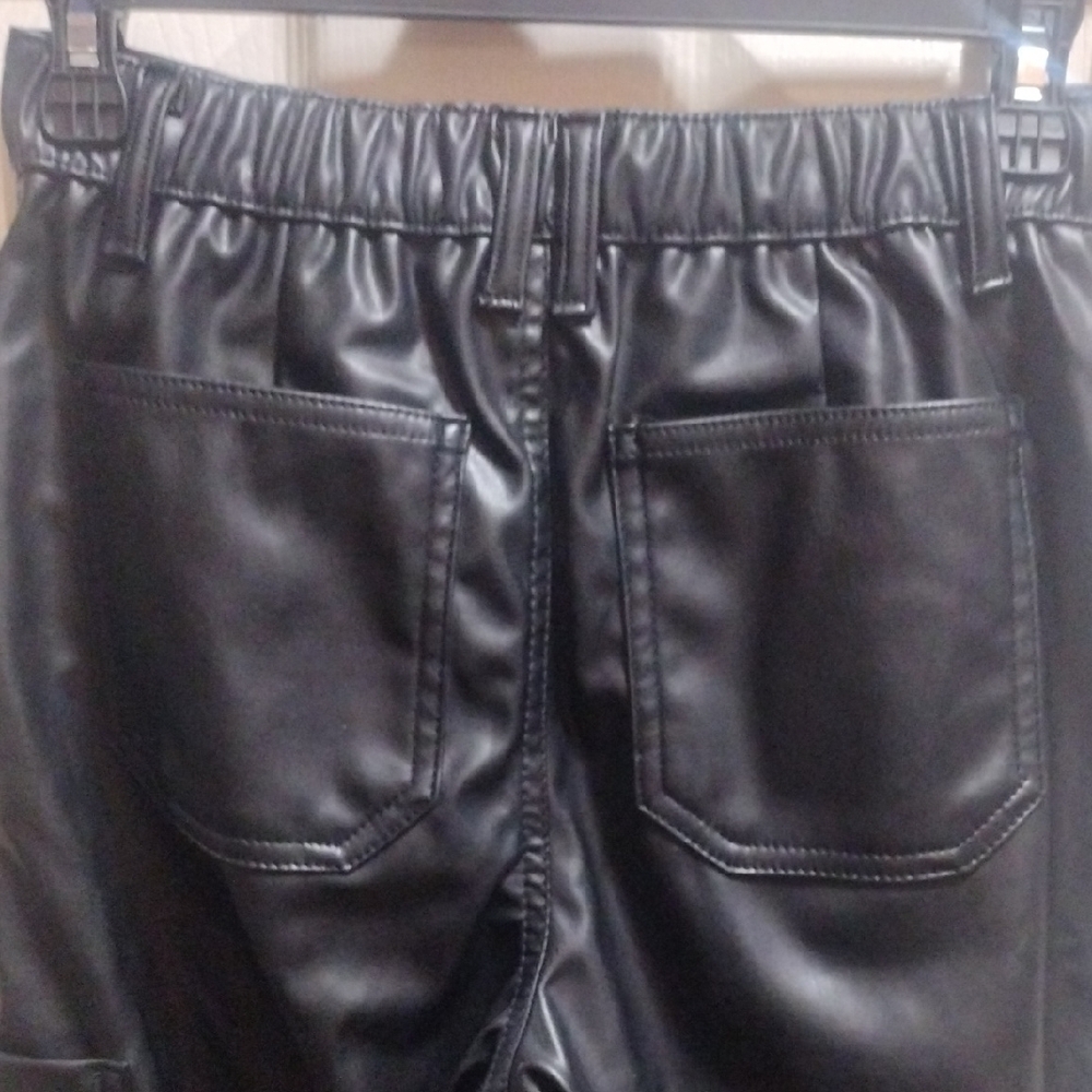 No Boundaries Black Faux Leather Cargo Pants - Picture 9 of 10